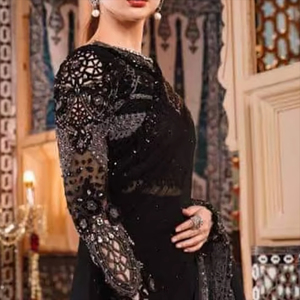 Sari long en polyester brodé pour mariages, fêtes et événements culturels – Doux, infroissable, style pakistanais, anti-humidité - Product Image 5
