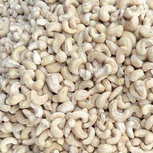 Factory Cheap Price Raw <b>Kernels</b> Cashew <b>Nuts</b> Bulk Ww320 Ww240 Cashew <b>Nut</b> <b>Kernels</b> Santigo Cashew Vietnam With Free Tax - Product Image 1