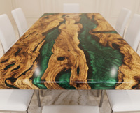 Table de salle à manger rectangulaire moderne de luxe en résine avec bord naturel, faite à la main, design grain de bois vert et or, 4 places, pour restaurant/hôtel