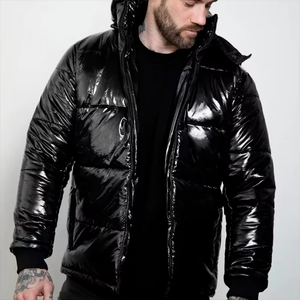 Chaqueta Acolchada de Vinilo Brillante al por Mayor de Outfitize International, Chaqueta de Burbujas de Moda con Aspecto Mojado - Product Image 3