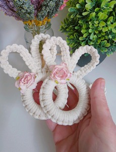 Anillo de servilleta de macramé hecho a mano con forma de conejo, ideal para fiestas infantiles, baby shower y decoración de Pascua, venta al por mayor desde India. - Product Image 6