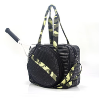 Sac de sport en toile personnalisé pour femmes, tendance 2026, vente en gros, pour tennis, padel, pickleball, 30-40L, portable, avec fermeture éclair