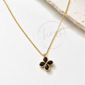 Collier pendentif trèfle en onyx noir, style tendance, laiton plaqué or, bijoux délicats pour femmes - Product Image 3