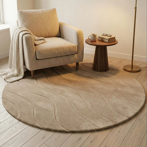 Tapis en laine tufté à la main par un designer, avec dos antidérapant, personnalisation disponible pour les projets d'intérieur de luxe - Product Image 1