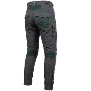 Pantalones de moto Cordura para hombre con estampado topográfico - Ventilación de malla transpirable para todas las estaciones y pantalones con protección 3D para las rodillas - Product Image 3