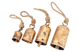 Juego de 4 Campanas de Metal Vintage, Campanas Rústicas de Latón Hechas a Mano con Cuerda, Campanas Navideñas para Decoración del Hogar - Product Image 2