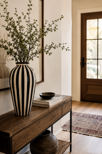 Jarrón de Cerámica Moderno Hecho a Mano con Rayas Blancas y Negras, 24 Pulgadas de Alto, Esmaltado, para Agua, Bodas, Sala de Estar - Product Image 4