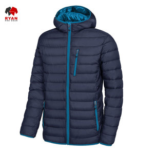 เสื้อแจ็คเก็ตพัฟเฟอร์แบบสั่งทำพิเศษสำหรับผู้ชายจาก Ryan Pro Gear ผลิตจากผ้าระบายอากาศได้ดี พร้อมดีไซน์กระเป๋าและโลโก้ที่ปรับแต่งได้ - Product Image 1