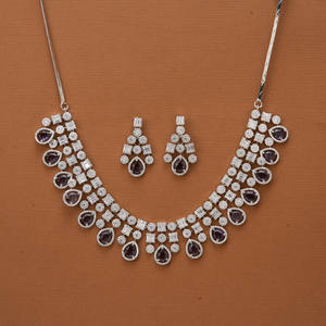 สร้อยคอผู้หญิงสไตล์คลาสสิกประดับเพชรทรงปรินเซสคัท  วัสดุทองเหลืองผสมทองแดง ชุบโรเดียม  สายแบบเชือก  ยาว 14 นิ้ว  เครื่องประดับสำหรับวันครบรอบ - Product Image 3