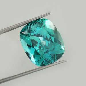 Saphir vert naturel facetté 20 carats, pierre brute pour la fabrication de bijoux, fournisseur en gros ZUBEDA GEMS JEWELRY Rajasthan - Product Image 1
