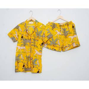 Ensemble de pyjama court élégant 100 % coton fait main pour femme, décontracté, printemps-été, avec sac assorti, respirant, séchage rapide, usage quotidien, devant - Product Image 3