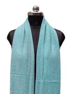 Elegante Estola de Lana Acrílica con Diseño Zigzag Turquesa, Bufanda de Invierno Hecha a Mano para Mujer de 28x80 Pulgadas, Chal Suave y Cómodo de Fibra para Dama - Product Image 6