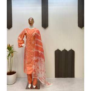 Hermoso conjunto de parte superior e inferior para mujer con Fancy Dupatta para fiestas - Product Image 1