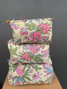 Bolsa de algodón con estampado floral para tres almohadas decorativas de estilo bohemio para uso doméstico, compras diarias y viajes. - Product Image 2