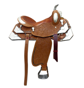 Silla de montar western de cuero tópico para carreras de barriles, con diseño floral tallado a mano y estampado plateado, asiento rígido, fabricante indio - Product Image 1