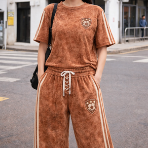 Survêtement unisexe d'hiver en molleton français, inspiré de la génération Z, personnalisé, avec sweat à capuche, sweat-shirt et t-shirt, style streetwear. - Product Image 4