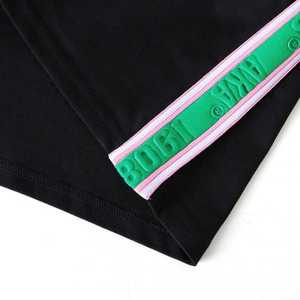 Chemise noire premium AKA pour femme, motif lettres grecques, tissu de haute qualité, coupe confortable, haut décontracté à col rond - Product Image 4