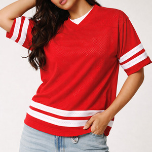 Camiseta Deportiva al por Mayor Unisex Roja de Fútbol Americano con Cuello en V y Manga Corta, de Alta Calidad, 100% Poliéster, 220g, Transpirable - Product Image 3