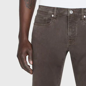 Pantalon en jean décontracté pour homme, design streetwear pour l'extérieur / Matière de haute qualité avec logo personnalisé, coupe décontractée, tissu en coton durable - Product Image 2