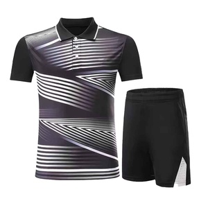Vêtements de sport ultra durables et confortables conçus pour les joueurs de tennis, avec des coutures solides et un tissu de qualité, uniforme de tennis unisexe. - Product Image 4