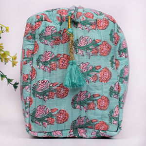 กระเป๋าเครื่องสำอางพร้อมลายดอกไม้สวยงาม ทำจากผ้าฝ้ายอเนกประสงค์ สำหรับเดินทาง ชุดกระเป๋าซิป ทนทาน ใช้จัดเก็บเครื่องสำอาง - Product Image 4