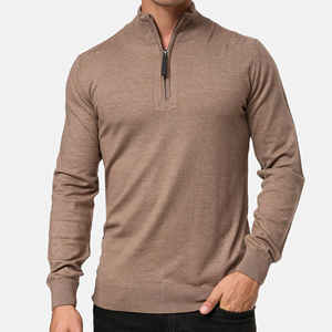 Pull en tricot pour homme à col montant et fermeture éclair, coupe classique - Product Image 1