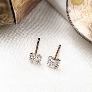 ต่างหูเพชรแท้ทรงโคลเวอร์ทองคำขาว 14K ขายส่ง เครื่องประดับชั้นดี Memoria Jewels - Product Image 2
