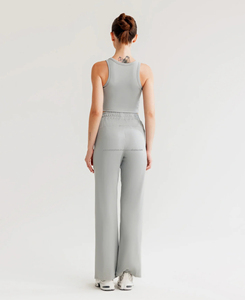 Ensemble de yoga sportif pour femmes, 2 pièces, veste taille haute longueur genou, motif uni, séchage rapide, respirant, tissu Spandex/Nylon, logo frontal - Product Image 3