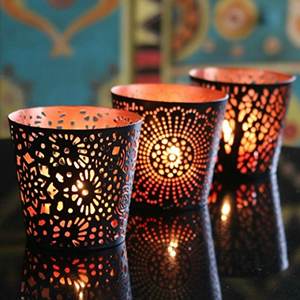 Elegante calidad superior negro oro Metal hierro perforado Red de corte flor diseño Mesa linterna clásica vela votiva hogar - Product Image 6