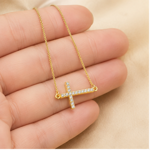 Collar con Colgante de Cruz Cristiana Mini Lateral Personalizada de Oro Sólido de 10K con Diamantes Naturales, Estilo Hip Hop de Moda - Product Image 4