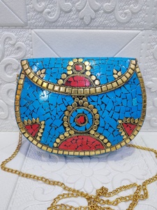 Sac de soirée en mosaïque en métal élégant fait à la main pour dames perle nacre boîte de pochette de fête de mariage motifs d'enveloppe uniques - Product Image 2