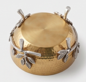 Cuenco dorado hecho a mano con diseño de hojas plateadas y base, cuenco decorativo de metal estilo bohemio para decoración del hogar. - Product Image 3