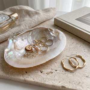 Plateau décoratif en coquille de nacre ovale 14-16cm, style côtier, décoration de mariage - Product Image 3