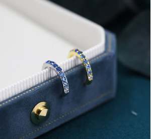 Manchette d'oreille saphir bleu ombré en argent sterling ou or, sans perçage, boucles d'oreilles minimalistes, manchette d'oreille bleue en CZ - Product Image 3