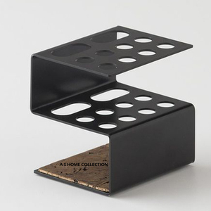 Porte-brosse au design standard, attrayant, en fer, de forme unique, finition noire brillante, très demandé - Product Image 1