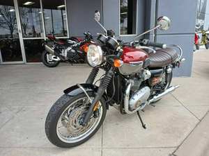 Motocicleta Triumph T-120 Nueva en Oferta - Product Image 3