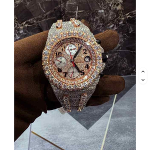 Montre carrée en or massif entièrement sertie de moissanite et de diamants, étanche 5 ATM, design entièrement cristallin, meilleur prix pour homme, vente en gros - Product Image 1