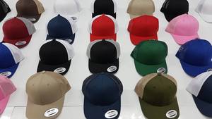 หมวกแก๊ปทรงทรัคเกอร์แบบลำลองคุณภาพพรีเมียมจาก Protect Style Apparels สวมใส่สบาย ระบายอากาศได้ดี ผลิตจากผ้าฝ้าย บริการสกรีนโลโก้ตามสั่ง เหมาะสำหรับทุกเพศทุกวัย - Product Image 4