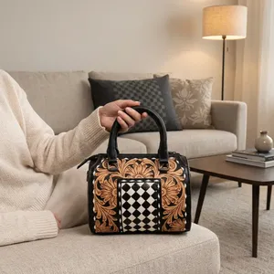 Sac à bandoulière pour femme en cuir véritable, style sport, motif en losanges, décorations de chaînes, deux sangles, grande capacité, fermeture éclair - Product Image 3