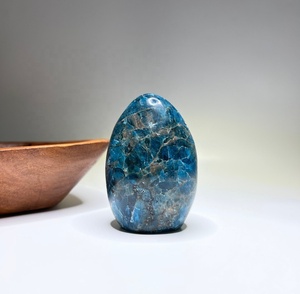 Apatite bleue de forme libre, pierre de cristal polie pour la décoration de la maison, Feng Shui - Product Image 5