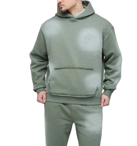 Ensemble de survêtement personnalisé pour homme, effet délavé, avec sweat à capuche zippé et pantalon de jogging évasé à impression en relief - Product Image 4