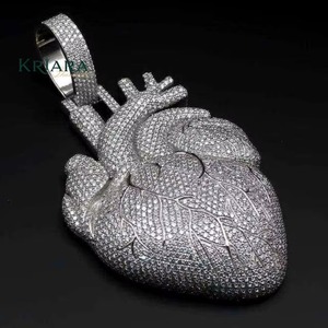 Collier pendentif cœur en argent 925, best-seller, bijoux élégants et tendance pour tous les jours et les occasions spéciales, disponible à la vente - Product Image 5