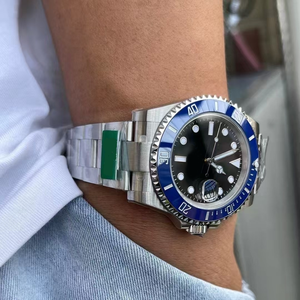 นาฬิกาข้อมือผู้ชาย C TW VSf Factory ระบบออโตเมติกจักรกล ตัวเรือนสแตนเลสสตีล 904L กระจกแซฟไฟร์  พร้อมเข็มบอกเวลา กันน้ำลึก 300 เมตร สำหรับนักดำน้ำและเล่นกีฬา - Product Image 1