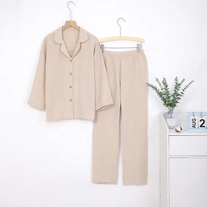 Pyjama femme à manches longues, ensemble deux pièces en mousseline douce pour le printemps - Product Image 1