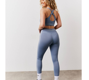 Ensemble 2 pièces personnalisé antichoc pour la course et l'entraînement, avec soutien-gorge de sport et leggings à dos croisé, sensation seconde peau, doux, pour femme - Product Image 5