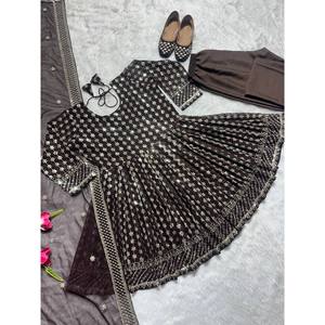 Ensemble de vêtements de soirée pour femmes, haut élégant, style pantalon, dupatta - Product Image 3