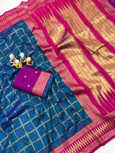 Ensemble Saree Femme Tissé en Soie Douce avec Motifs Zari Dorés Intégraux, Bordure Zari et Rayures, Idéal pour les Fêtes - Product Image 5