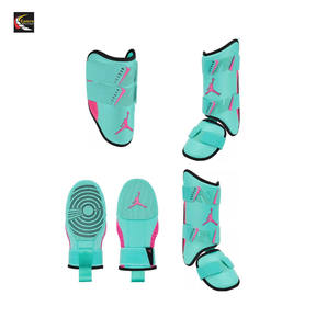 Venta al por mayor de protectores de espinilla, protectores de codo, guantes de deslizamiento y conjuntos de equipo de béisbol de la mejor calidad. - Product Image 6