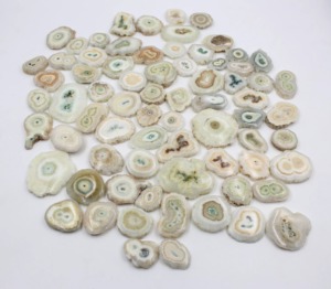 Vente en gros de cabochons en quartz solaire 100% naturel, qualité excellente, pierres précieuses lisses pour la fabrication de bijoux - Product Image 1