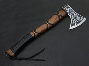 Hacha Vikinga Tomahawk |   Cuchilla de Acero al Carbono Forjada a Mano de 16 Pulgadas con Funda de Cuero y Madera de Palisandro |   Hacha para Trabajos en Madera, Camping y Actividades al Aire Libre, Ideal para Regalo - Product Image 2